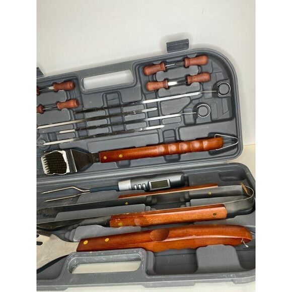 Chefmate 17 Piece Stainless Steel Bbq Tool Set With Digital Thermometer Fork - Picture 4 of 11